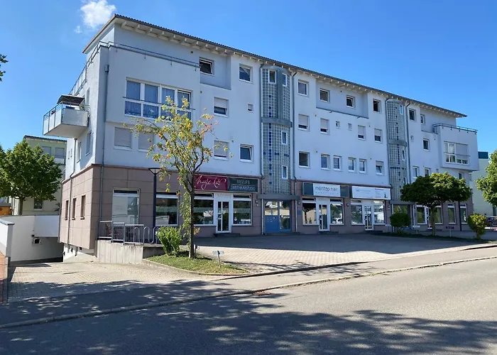 شقة 3 In S-bahn Naehe, 76 Qm, Max 5 Pers, 30qm Dachterasse, Garage, Internet 1000 Mbit غارتنغن