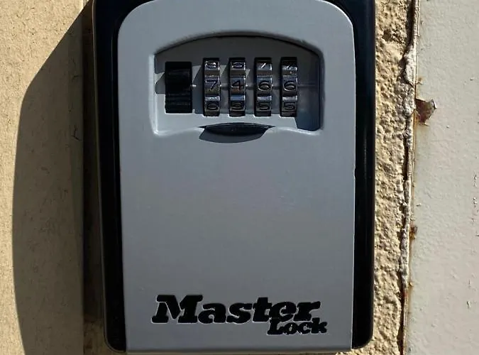 3 In S-bahn Naehe, 76 Qm, Max 5 Pers, 30qm Dachterasse, Garage, Internet 1000 Mbit *